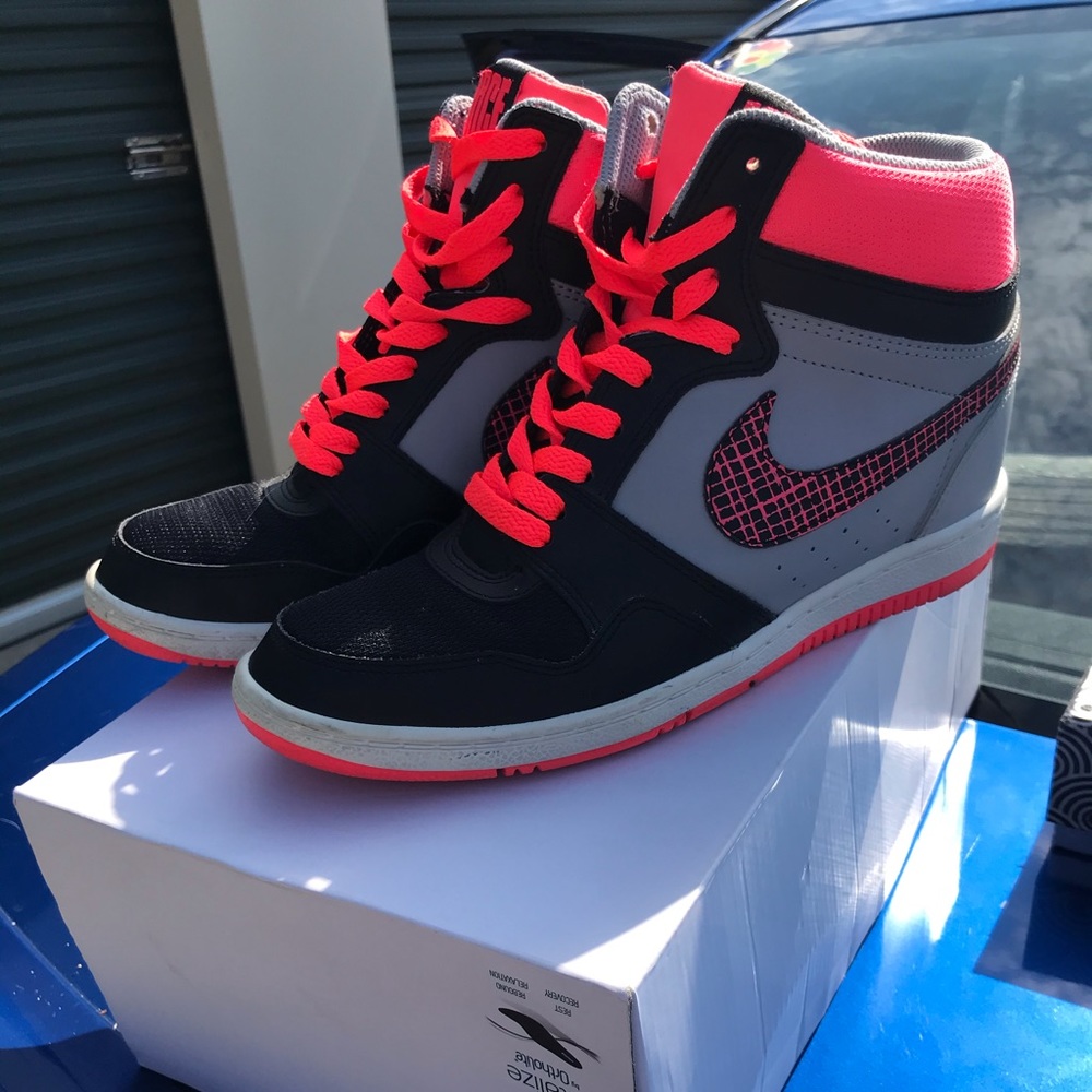 Womens high top Nike Air Force 1 size8